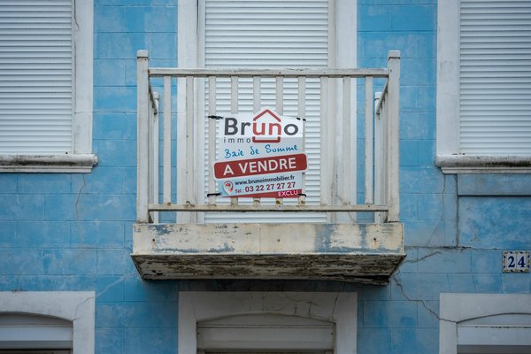 Sécurisez Votre Piscine : Optez pour un Système de Vidéo Surveillant Avancé!